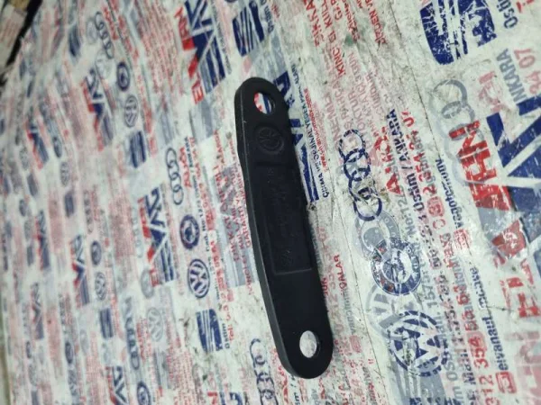 7H0843842B | VW Transporter Sürgülü Kapı Pimi VAG