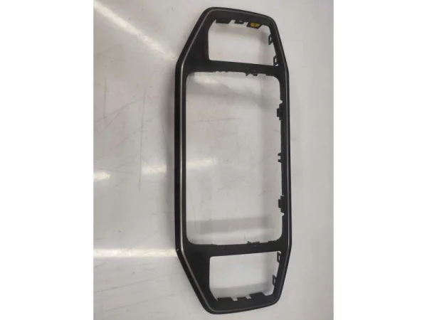 2H6858071A | VW Amarok Orta Konsol Havalandırma Izgarası VAG