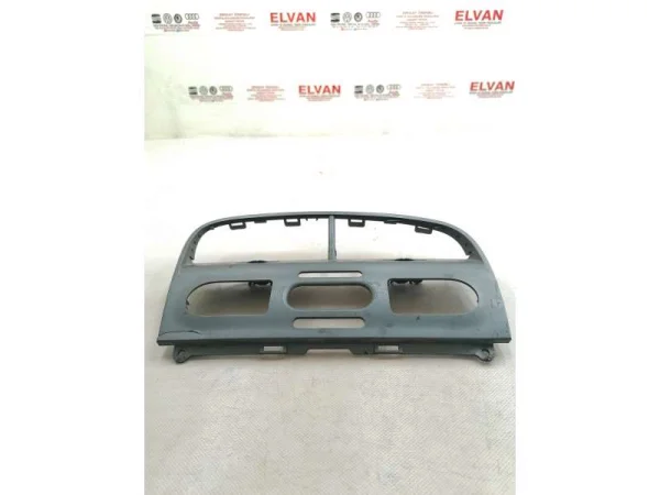 5P1819110J | Orta Havalandırma Izgarası | Seat Altea, Toledo VAG