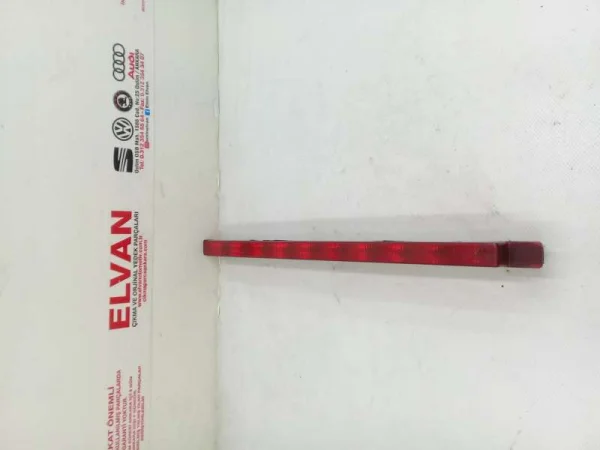 4B0945097 | Audi A6 Üçüncü Stop Lambası VAG