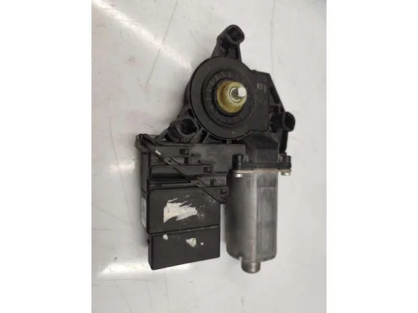 1K0959795E | Elektrikli Arka Cam Motoru VAG