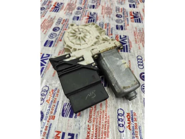 101438-200 | Elektrikli Arka Sağ Cam Kriko Motoru VAG