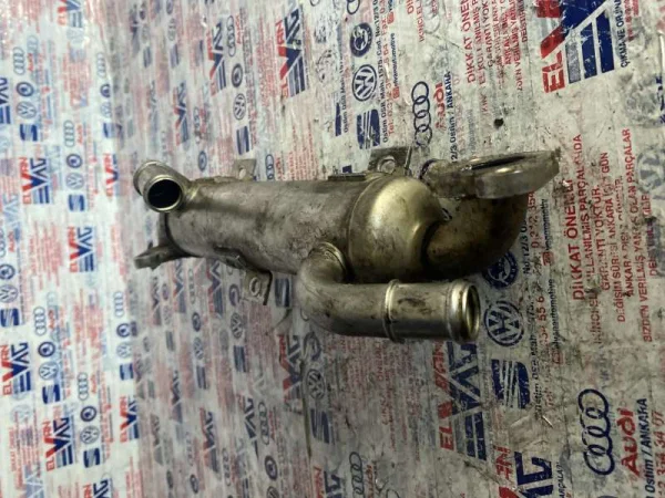 038131513J | VW Transporter EGR Soğutucusu VAG