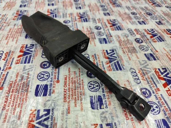 4G0839267 | Audi A6 Kapı Kilit Sabitleyici Koruyucusu VAG
