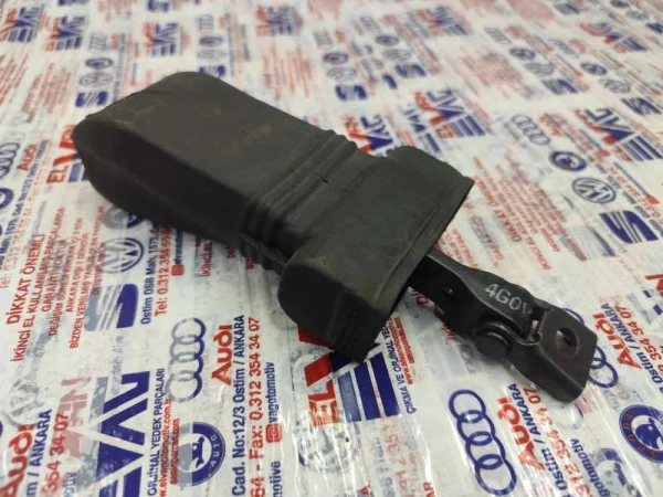 4G0837267 | Audi A6 Kapı Gergi Koruyucusu VAG