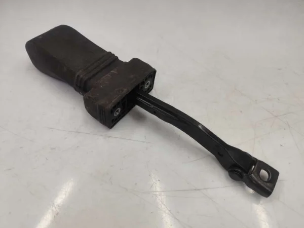 4G0837267 | Audi A6 Kapı Gergi Koruyucusu VAG