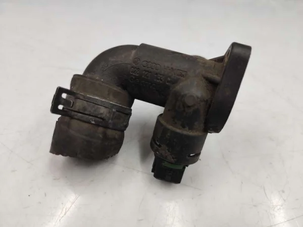 028121133C | VW Polo Su Flanşı VAG