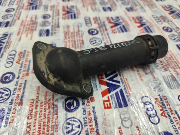 03G121121C | Termostat Kapağı | Audi A4, A5, A6, Q5 VAG