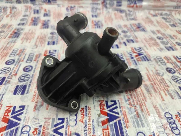 03L121111R | Komple Termostat Yuvası | Skoda Fabia, Octavia, Rapid, Roomster, Superb, Yeti VAG