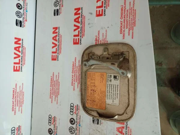 4B0809905A | Audi A6 Yakıt Depo Kapağı VAG