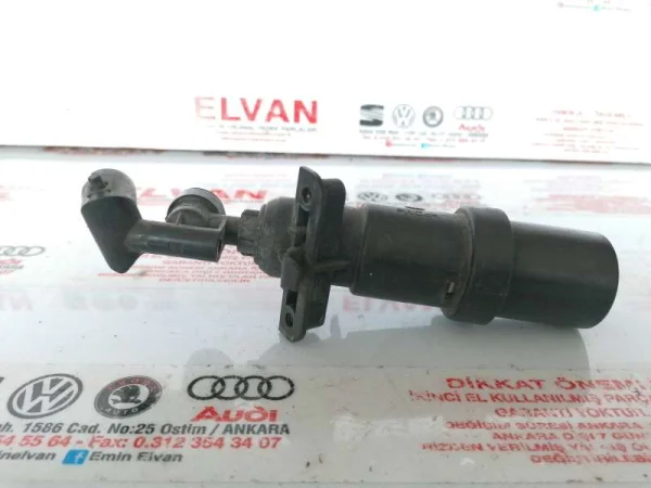 1J0955978A | Silecek Suyu Fıskiyesi | VW Bora, Golf, Jetta VAG
