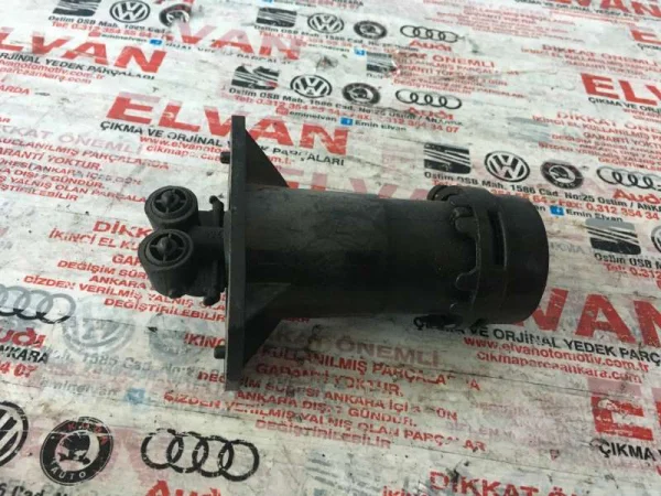 4F0955102 | Audi A6 Sağ Far Yıkama Nozulu VAG