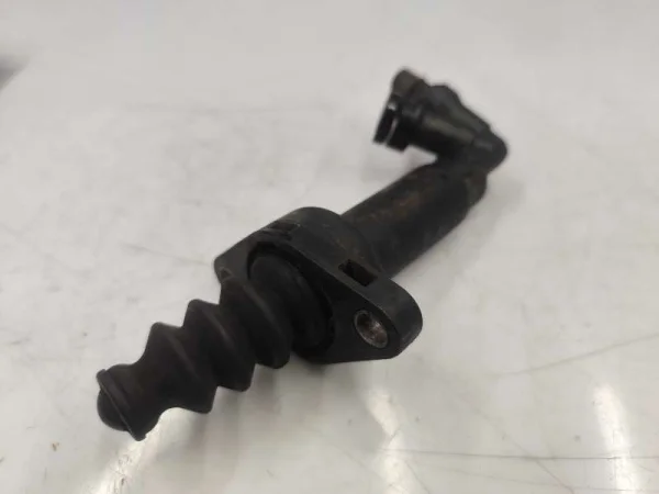 7E0721261 | VW Transporter Hidrolik Debriyaj Alt Merkezi VAG