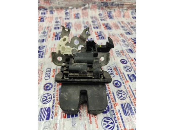 5E0827505 | Bagaj Kilidi | Seat Ibiza, Leon, Toledo - Skoda Fabia, Octavia, Rapid VAG