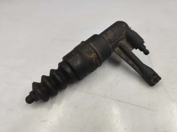 8E0721257F | Debriyaj Alt Merkezi | VW Passat - Audi A4, A6, A8 VAG