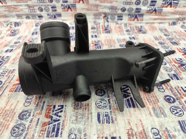03C129617E | Hava Filtre Emme Borusu | VW Eos, Golf, Jetta, Passat, Scirocco, Tiguan VAG