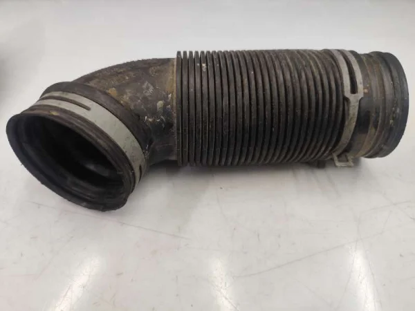 1K0129684B | Hava Filtre Borusu | VW Caddy, Golf, Jetta - Audi A3 - Seat Altea, Leon VAG