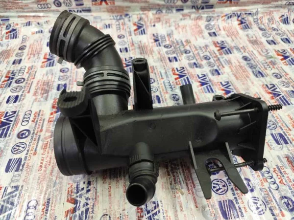 03C145747C | Turbo Emme Hortumu | VW CC, Eos, Golf - Audi A1 - Seat Alhambra, Ibiza VAG