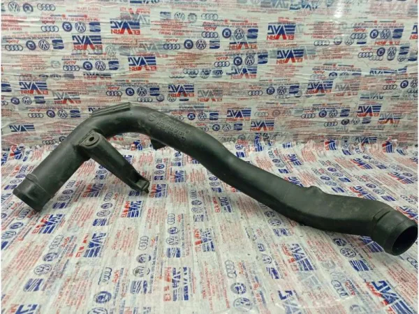 8E0145762B | Turbo Borusu VAG