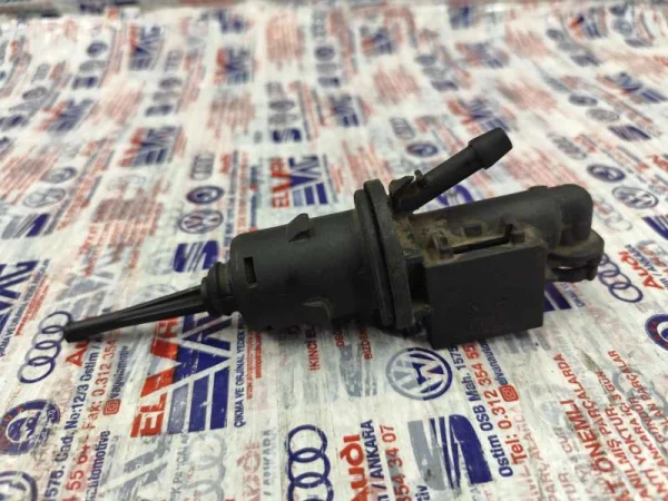 1K0721388F | Hidrolik Debriyaj Üst Merkezi | VW Caddy, Golf, Touran VAG