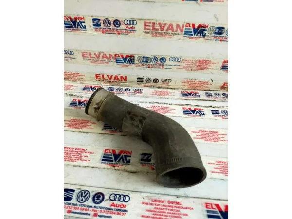 7E0145790 | VW Transporter Turbo Hortumu VAG