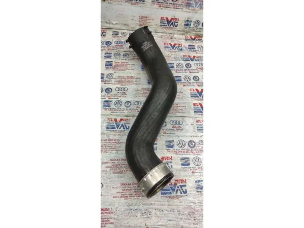8E0145737F | Audi A4 Turbo Hortumu VAG