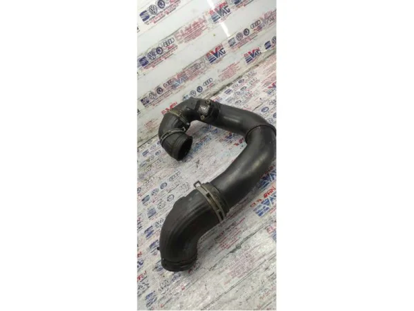 7D0145834 | VW Transporter Turbo Hortumu VAG