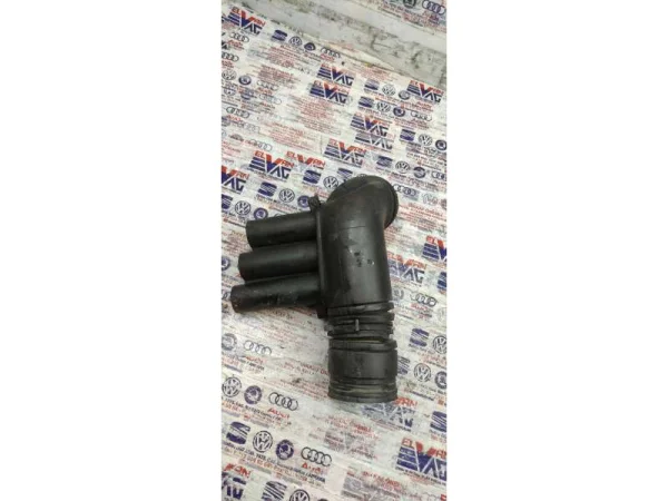 04E129651C | Üst Hava Filtre Borusu | VW Golf, Jetta, Polo - Audi A1, A3 VAG