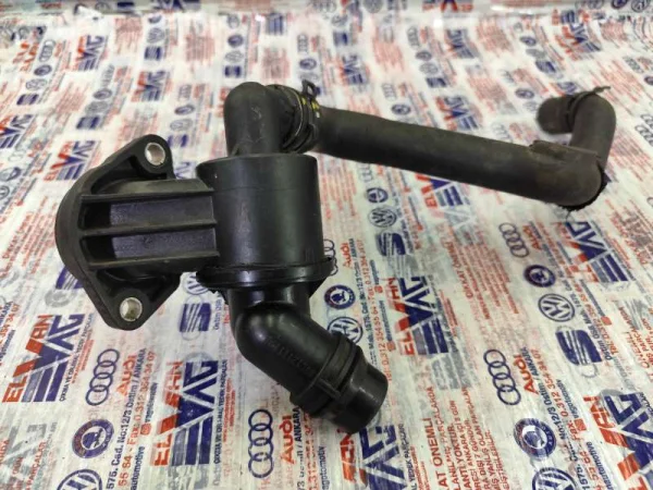 03L121111AD | Komple Termostat | Audi A4, A5, A6, Q5 VAG