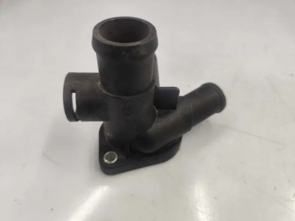 037121145F | Su Flanşı | VW Golf, Passat, Vento VAG