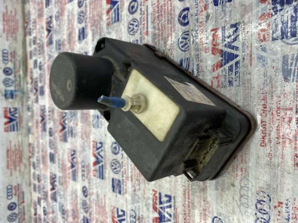 1H0962257F | Merkezi Kilit Pompası | VW Golf, Jetta VAG