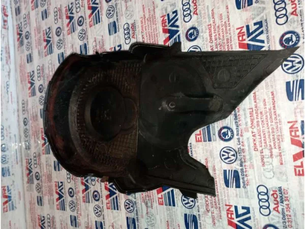 045109107E | Üst Triger Kayış Kapağı | VW Golf, Jetta, Passat - Audi A3, A4 - Seat Alhambra VAG