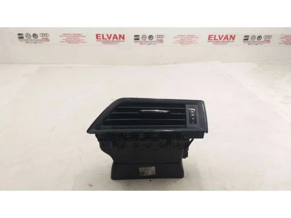 3V0819701B | Skoda Superb Sol Havalandırma Izgarası VAG