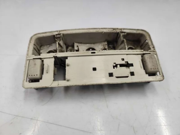 3B0947105C | İç Tavan Lambası | VW Amarok, Bora - Seat Ibiza, Toledo - Skoda Fabia, Octavia VAG