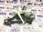7H0843352D | VW Transporter Sürgülü Sağ Kapı Braketi - 1