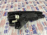 8T1837885A | Dış Kapı Kolu Desteği | Audi A4, A5, Q5 - 3