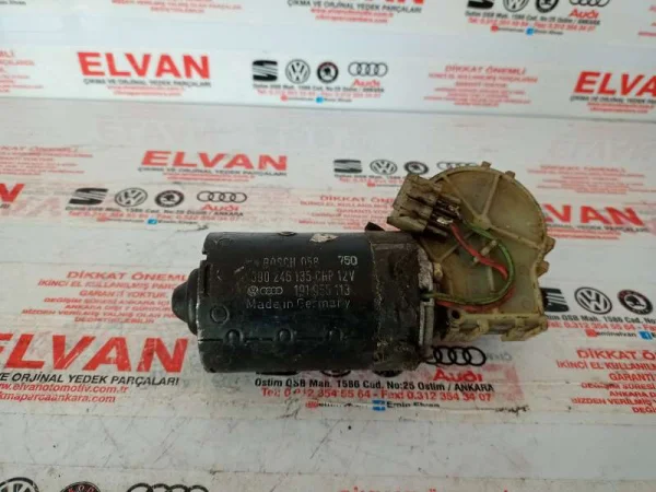 0390246135 | Ön Silecek Motoru VAG