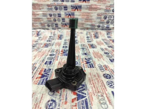 04L907660A | Yağ Seviye Sensörü | Audi A4, A5, A6, A8, Q5 VAG
