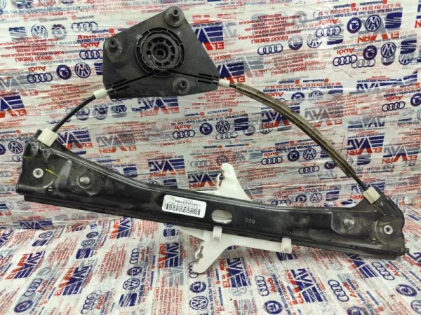5C6839461D | VW Jetta Sol Arka Cam Krikosu VAG