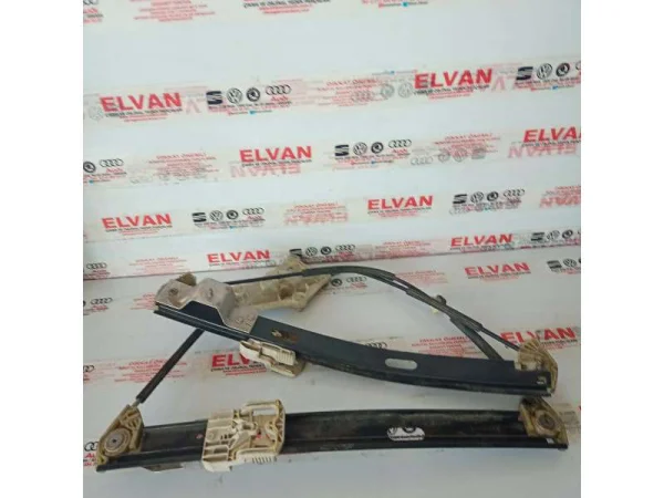 5F4837462D | Seat Leon Ön Sağ Cam Krikosu VAG